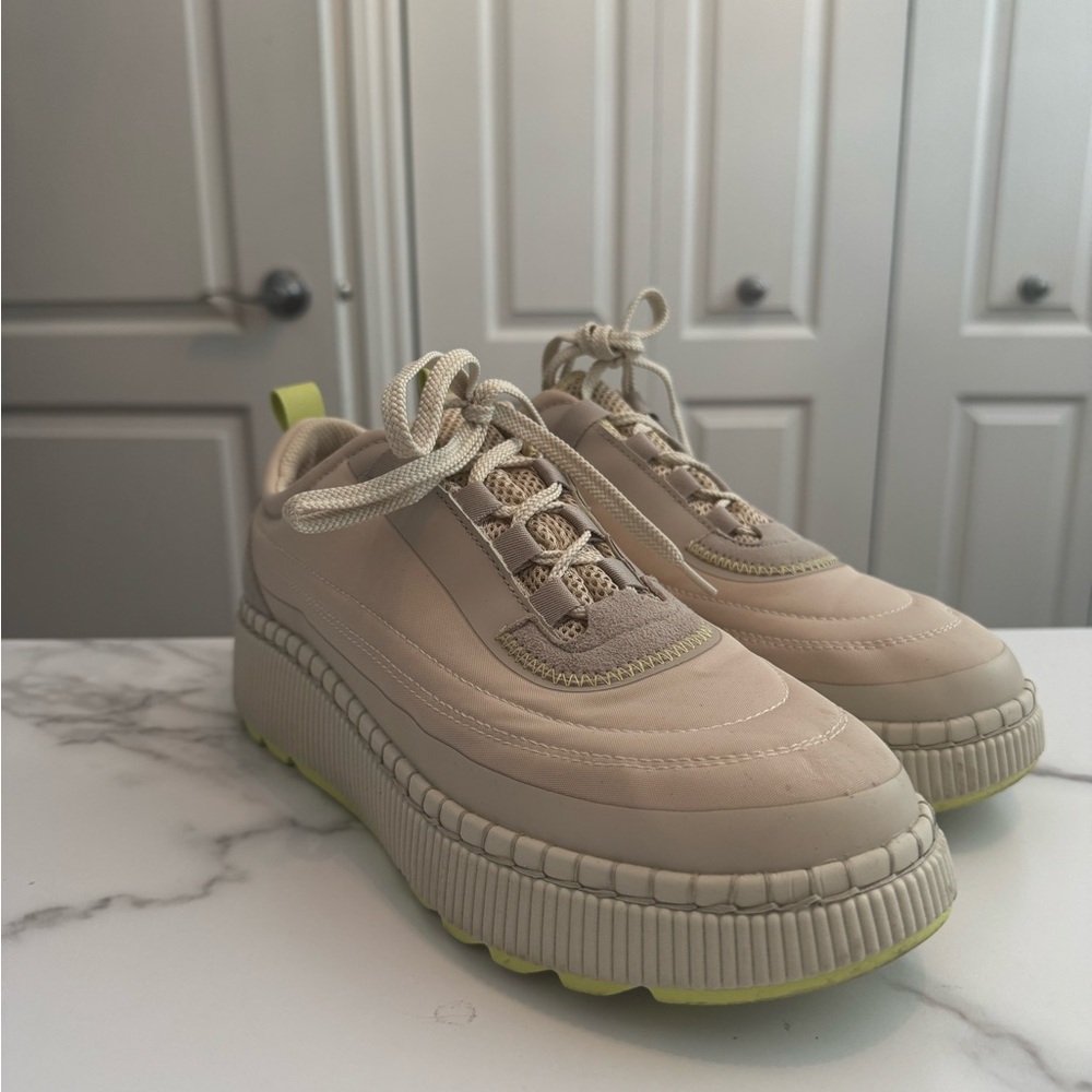 Cougar Beige Sneakers with Neon Highlights